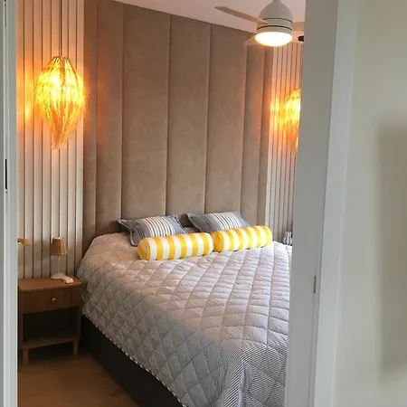 Apartmán Motlawa Marine -55 M2 -by The River-premium Design -business Stays- Parking Gratis